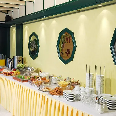 Strass Hotel Paralía