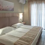Strass Szálloda 3*