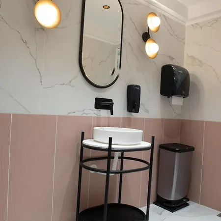 Strass Hotel 3*