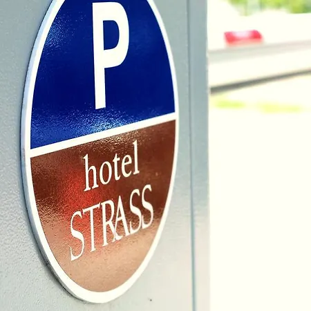 Strass Paralía