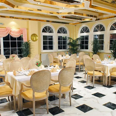 Strass Hotel