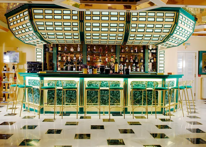 Strass Hotel 3*