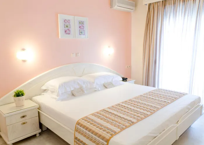 Hotel Strass 3*